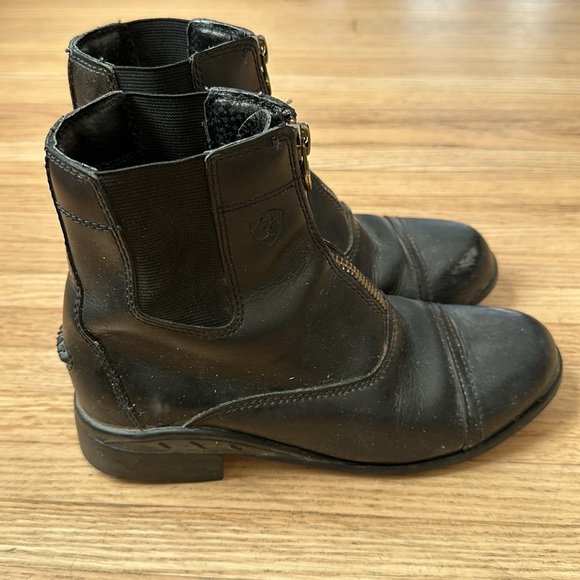 Ariat Kids Paddock Boots Size 2 - Picture 6 of 8